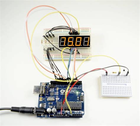 How to Set up 7-Segment Displays on the Arduino [TUTORIAL] : diyelectronics