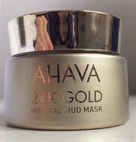 7 Amazing Gold Skin Care Products to Make You Sparkle!