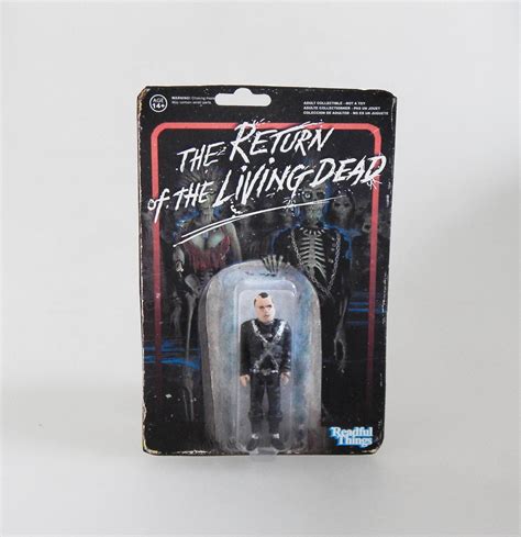 This Artist Makes and Sells All Kinds of Unique Horror Movie Toys ...