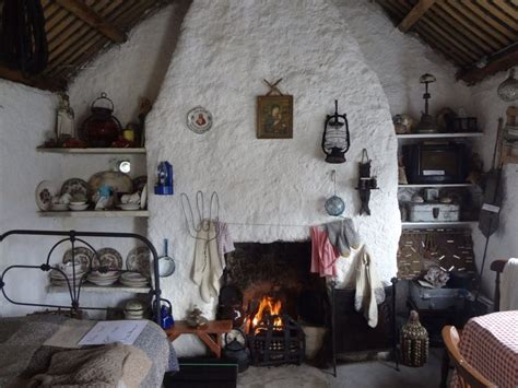 20+ Irish Country Cottage Interiors