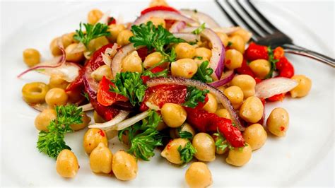 Spicy Chickpea Salad- The Bossy Kitchen