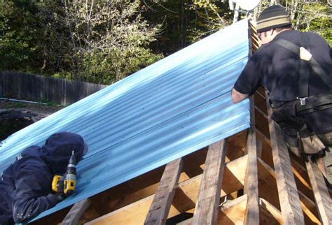 10 STEPS HOW TO INSTALL CORRUGATED METAL ROOFING | Corrugated metal roof, Roof installation ...