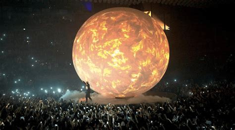 Toronto's famous sun sphere gets broken at Drake concert | Daily Hive ...