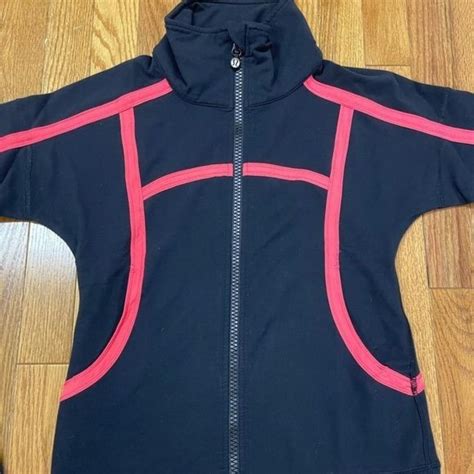 Lululemon Mynah Zip Up Jacket Black and Pink Mini... - Depop