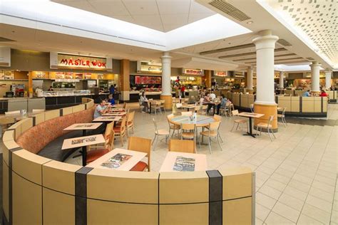 12 Best Mall Food Court Restaurants, Ranked