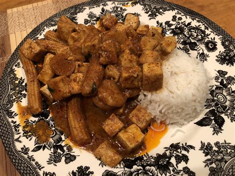 Red Curry with Tofu, Baby Corn, and Water Chestnuts for 500 Calories : r/1500isplenty