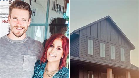 Chelsea Houska Gives Tour of Farm Home With Cole DeBoer: Photos