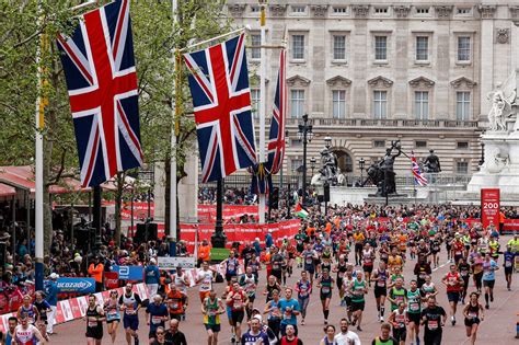 London Marathon ballot 2025: How to enter