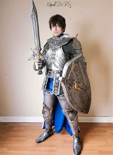 Nipah 🐣 on Twitter: ""The final days are upon us..." Finish my Warrior of Light Paladin cosplay ...