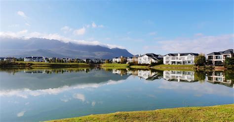 Paarl Hotels from ₹ 3,863/night | Compare Best Hotels in Paarl - KAYAK