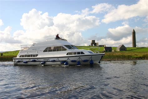 Canal boat Carrick-on-Shannon – France Passion Plaisance