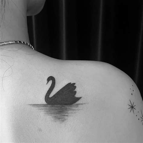 Swan Tattoo Meaning – neartattoos