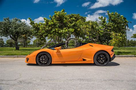 2019 LAMBORGHINI HURACAN SPYDER - ORANGE