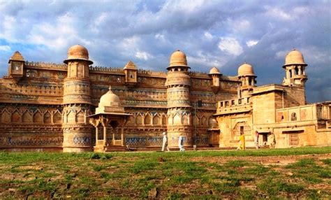 Tour package for Gwalior – Most feasible to get closer view of the city - Tempo Traveller Blog