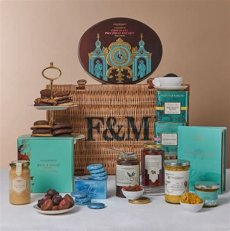 28 best Hampers at Fortnum & Mason images on Pinterest | Basket gift ...