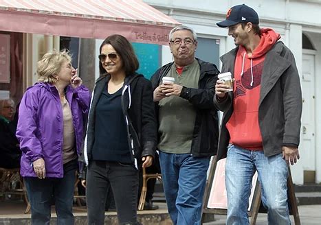 Mila Kunis parents: Meet Elvira Kunis, Mark Kunis - Celebrity FAQs