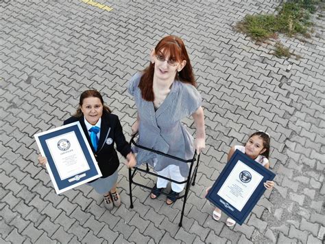 Rumeysa Gelgi: Turkish Woman Over 7 Feet Takes World's Tallest Place, Guinness World Records ...