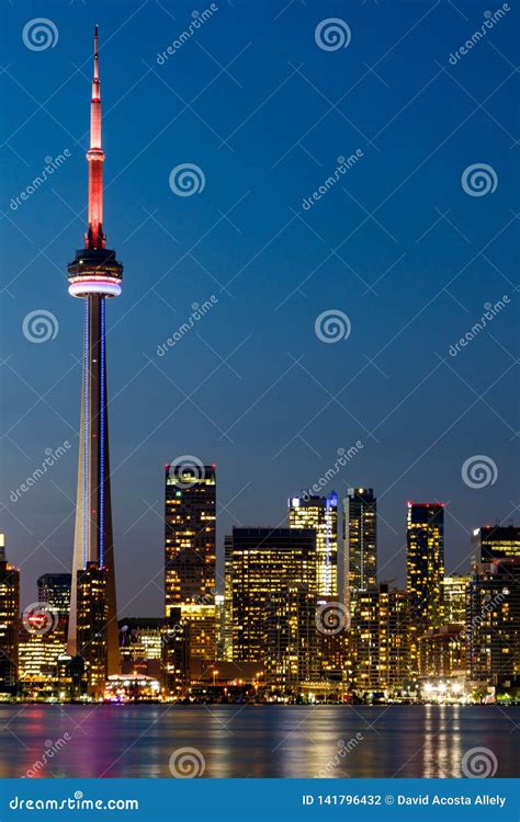 Night View of Downtown Toronto, Ontario, Canada Stock Photo - Image of district, skyscraper ...