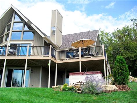 Winter rates ... Breathtaking View, beautiful upscale home, w/hot tub-sleeps 10, Cabins, Galena ...