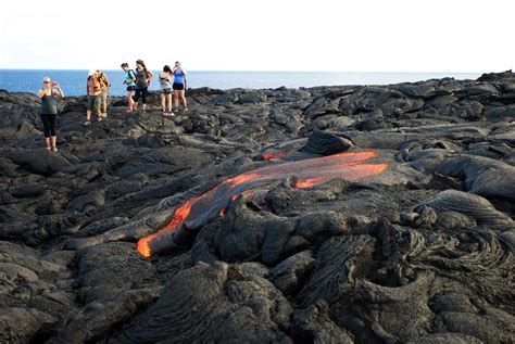 Spectacular show as Hawaiian lava hits Pacific Ocean - CBS News