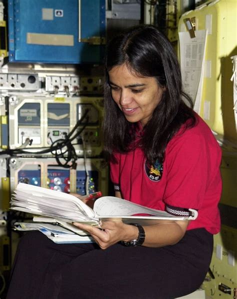 Here’s Remembering The Story Of Kalpana Chawla, The Indian Braveheart Who Died Living Her Dream