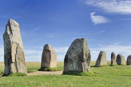 Sweden discovered ancient rock tombs 5500 years old. - Culture - Travel - Cuisine