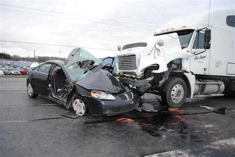 South Carolina Trucking Accident Lawyers in Columbia | Goings Law Firm, LLC