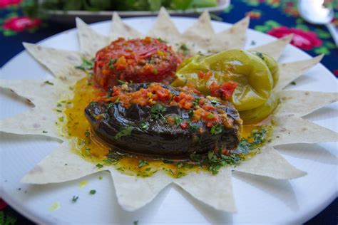 Azerbaijani cuisine - interesting features and popular dishes