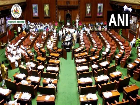 Karnataka: BJP MLAs protest in assembly demanding action on alleged 'Pro-Pak slogan' incident ...