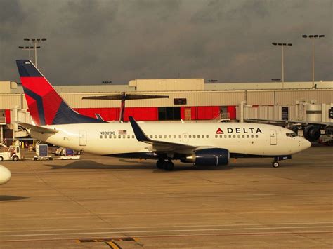 Delta Air Lines Fleet Boeing 737-700 Details and Pictures. Delta Air Lines Fleet Single Aisle ...