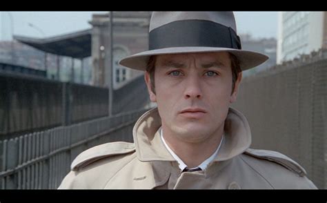 Le Samourai - 06 - CU. Limited Deep Space. Trapped, even outside. Perspective but still ...