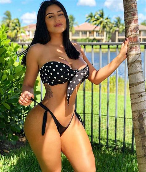 Mia Francis: The Fitness Model From Venezuela | Curvy bikini, Bikini ...