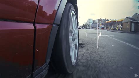 Land Rover Pothole Detection Technology - The Car Guide