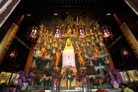 China - Shanghai - Longhua Temple – Chris Travel Blog