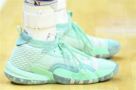 PHOTOS: Trae Young’s shoes this season | HoopsHype