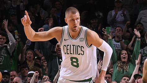 Kristaps Porzingis injury update: Latest news on Celtics center after ...