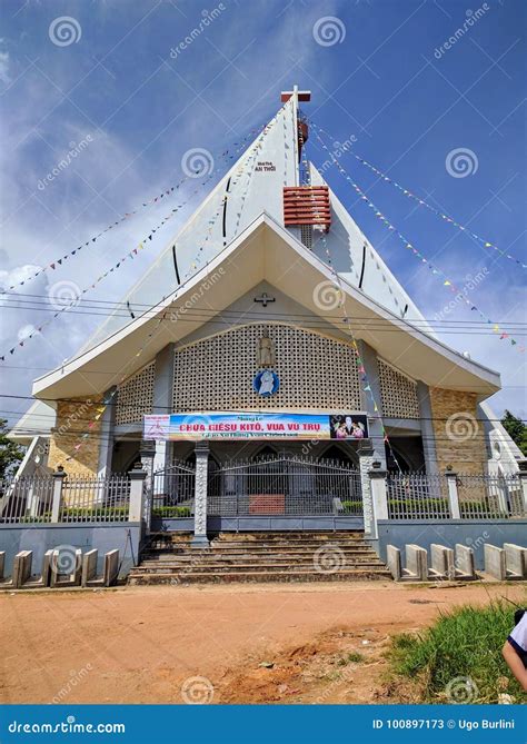 Vietnam temples editorial stock photo. Image of indochina - 100897173