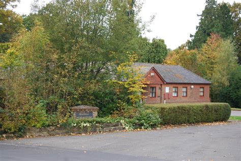 Rusthall Medical Group, Nellington Rd © N Chadwick cc-by-sa/2.0 :: Geograph Britain and Ireland