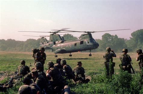 Boeing-Vertol CH-46E Sea Knight - Pearl Harbor Aviation Museum