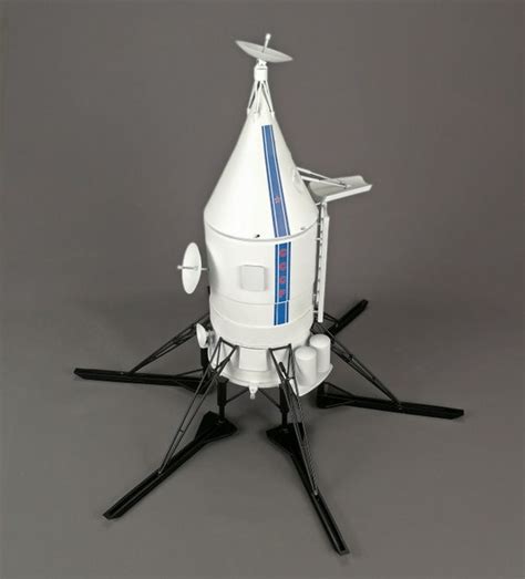 1:50 Scale Model of Soviet LK-700 Lunar Lander Made of - Etsy