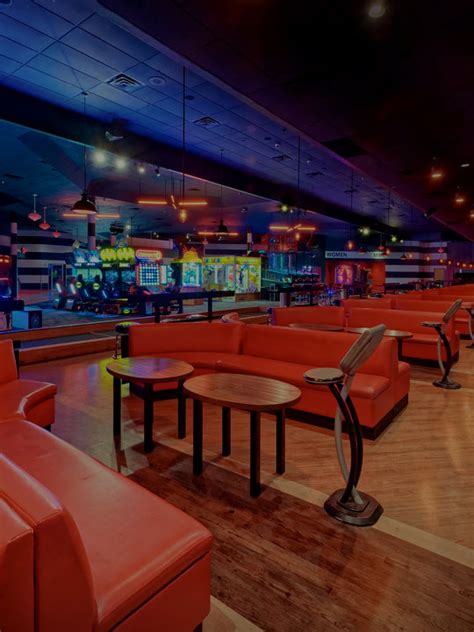 Bowling Alley, Adult Arcade, Bar, & More | Bowlero Dallas