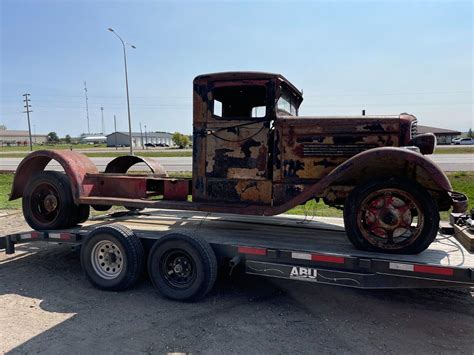 1934 Diamond T vintage truck [needs restoration] for sale