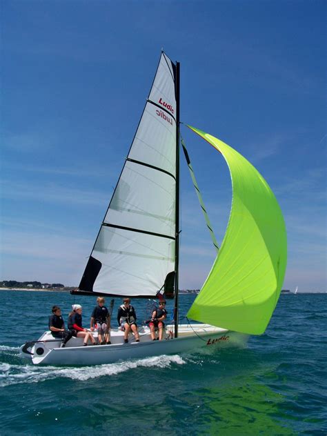 Barco de vela ligera doble - LUDIC - Hobie Cat USA - de recreo / spinnaker asimétrico