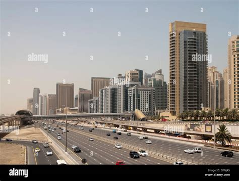 dubai marina skyline Stock Photo - Alamy