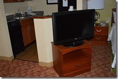 Marriott Extended Stay brands and TownePlace Suites studio room design ...