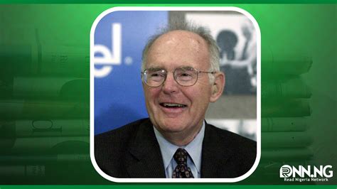 Gordon Moore Biography and Net Worth