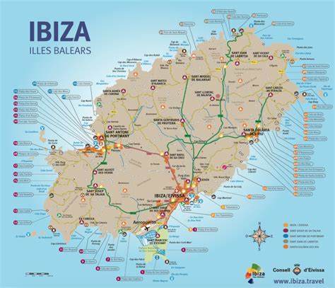 Ruta en barco por las calas más aisladas de Ibiza