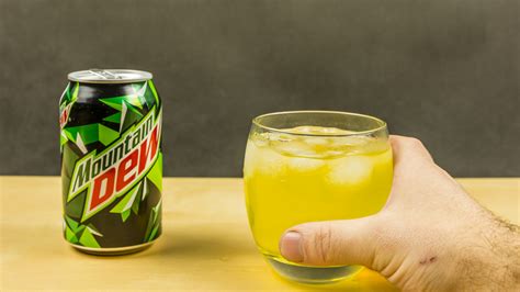 Mountain Dew Vs Mello Yello – How To Choose - Foods Guy