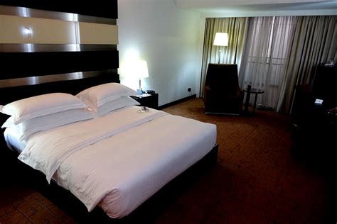 Review: Dubai International Airport Hotel - One Mile at a Time