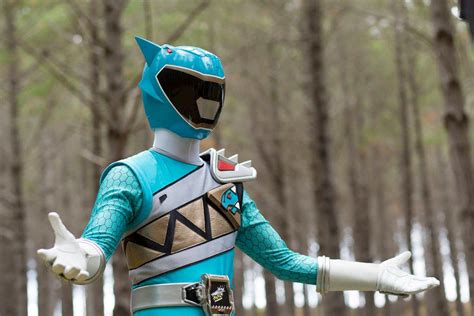 Aqua Ranger Debuts on Power Rangers Dino Super Charge